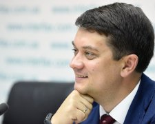 Разумков шокировал украинцев громким заявлением: "Получит очень хорошо по рукам"