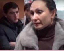 Росіянка крізь сльози закликала повернути Україні Крим (відео)