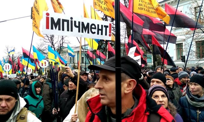 Херсон захватили массовые митинги: Порошенко должен уйти