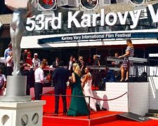 Для Олега Сенцова известная россиянка отдала международную премию