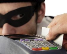 Новая схема: мошенники загоняют украинцев в долговую яму