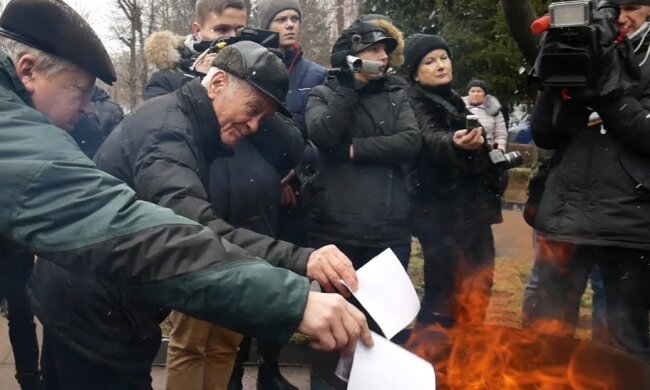 Комунальні платіжки, скріншот: YouTube