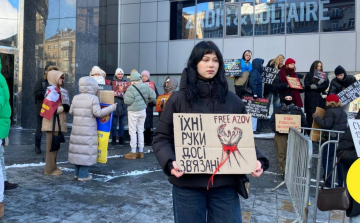 Акция "Free Azov"