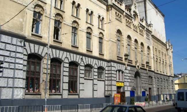 Актори бунтівного львівського театру  погодилися на перемовини