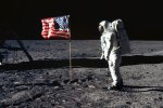 В России вновь проверят американскую высадку на Луну