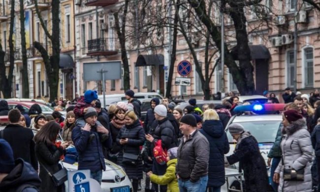 Гірше за "ментів" Януковича: захисників тварин довелося захищати від копів 