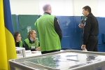 Вибори в Україні: кияни попалися на "передвиборних" порушеннях, сотні поліцейських протоколів