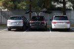 Автопілот Tesla навчили самостійно паркуватися