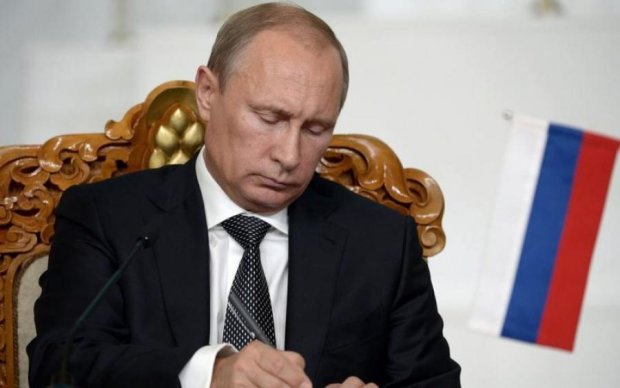 Взобравшись на трон, Путин "расставил цели"