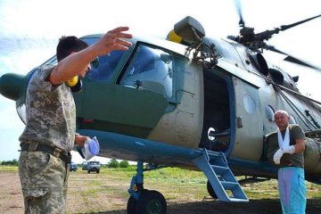 Штаб показал, как спасают раненых украинских героев