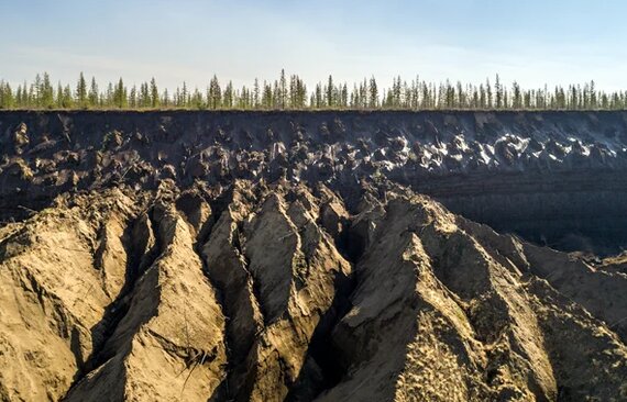 В Росії відкрилися "ворота у потойбічний світ" - майже кілометровий розлом показав неймовірне