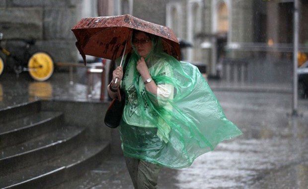 Погода у Києві на 2 липня: стихія викупає українців під холодним душем