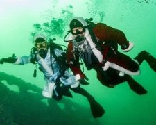 Одесити відкрили підводну резиденцію Діда Мороза (фото)