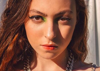 Маша Полякова, instagram.com/mashapolyakova/