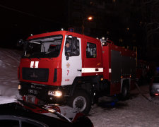 Алкоголики сожгли многоэтажку в Киеве: соседей спасали через окна