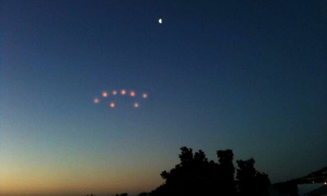 Шокуючий бій: битва двох НЛО потрапила на відео