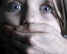 На сході України крадуть дітей