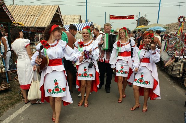 Выходные в октябре: украинцев ожидает много праздников