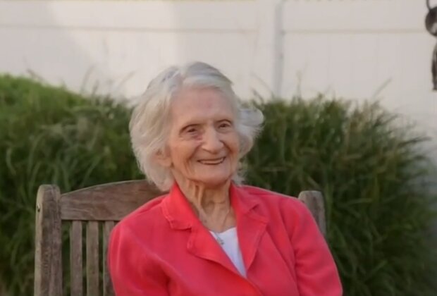 108-річна довгожителька, скріншот відео