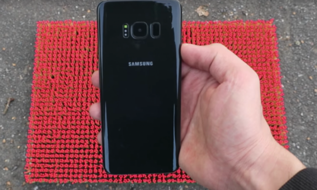 SAMSUNG Galaxy S8 против 10 000 спичек