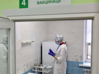 Вакцинування у Львові, фото зі сторінки Андрія Садового