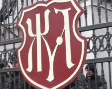 Правоохоронці побили працівників заводу «Житомирські Ласощі»