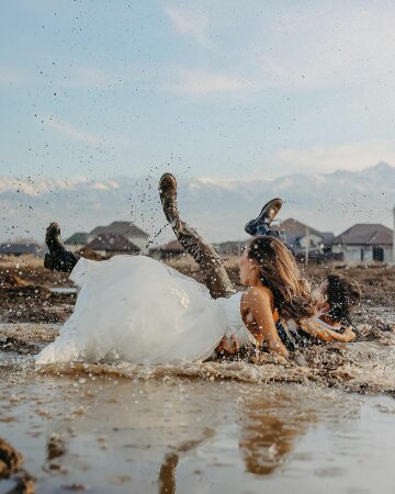 Фотосессия в грязи, фото: Instagram