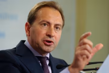 Тільки Тимошенко хоче дострокових виборів в Раду - Томенко