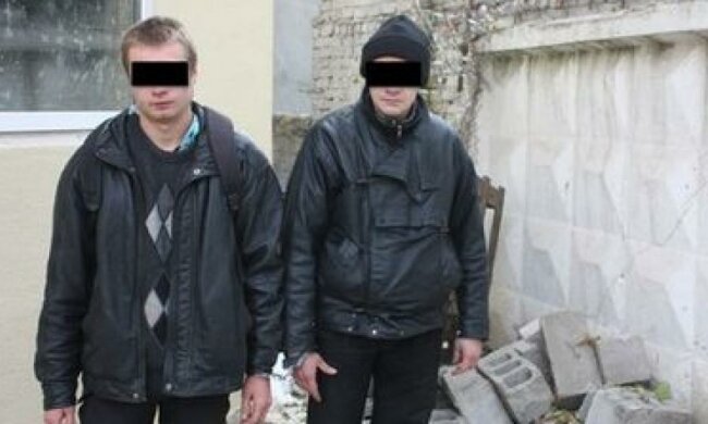 Пьяные "паркуристы" прорвались в воинскую часть под Харьковом