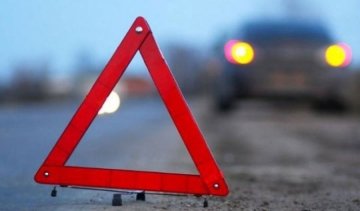 Пішов на червоний: Пішохода збили у центрі Києва (ВІДЕО)