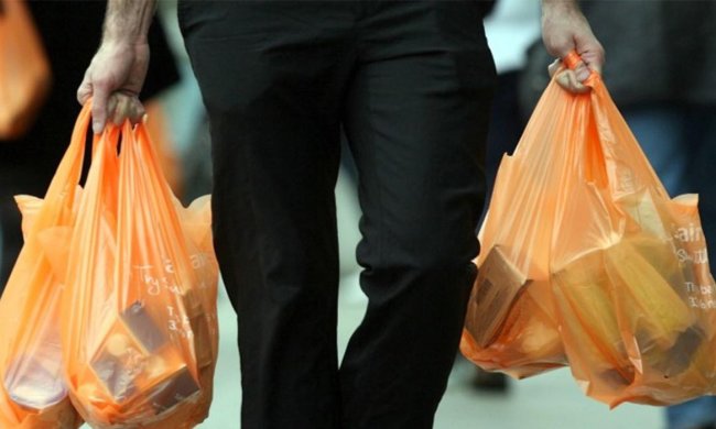 Шейте сумки: в Украине запретят пластиковые пакеты