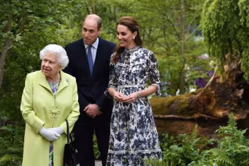 Єлизавета II, принц Вільям і Кейт Міддлтон, фото:  Instagram / kensingtonroyal