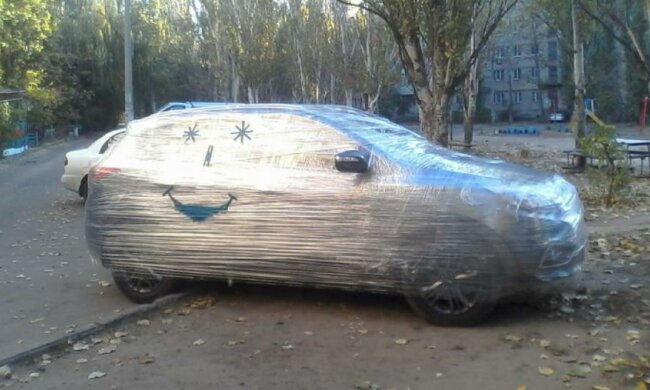 ФОТО ДНЯ: В Миколаєві оригінально помстилися власнику автомобіля