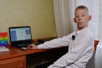15-летний1 Игорь Романовский создал учебник по физике: фото Общественное Одесса