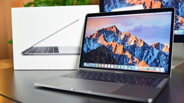 Власники MacBook Pro знову зіткнулися з проблемою, Apple знизує плечима