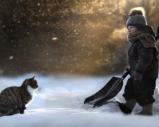 Українських школярів відправлять на канікули через негоду