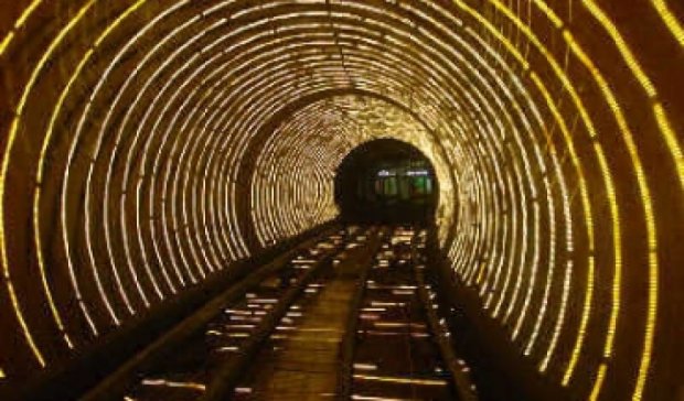 Потяги в тунелі під Ла-Маншем не ходили через людей на коліях