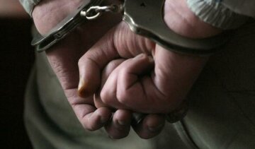 Первый в Украине чиновник пойдет под суд из-за неподачи декларации