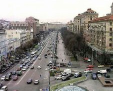 На Хрещатику зупинився рух через ДТП (відео)