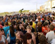 Голодные бунты: как боевики расправляются с митингующими 