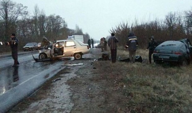 Три человека пострадали в ДТП под Донецком  