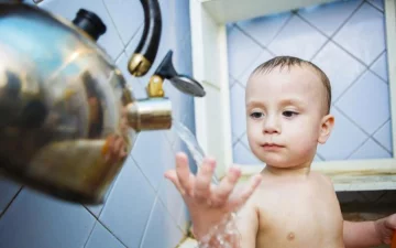 Киянам радять запастись водою, її відключать