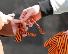 Не Савченко єдиною: хто з депутатів не голосував за заборону колорадських стрічок
