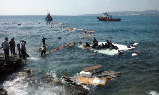 Рятувальники виловили з моря тисячі біженців за лічені дні