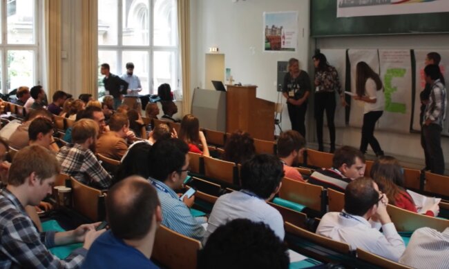 Университет в Загребе, скриншот: Youtube