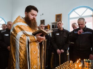 священик