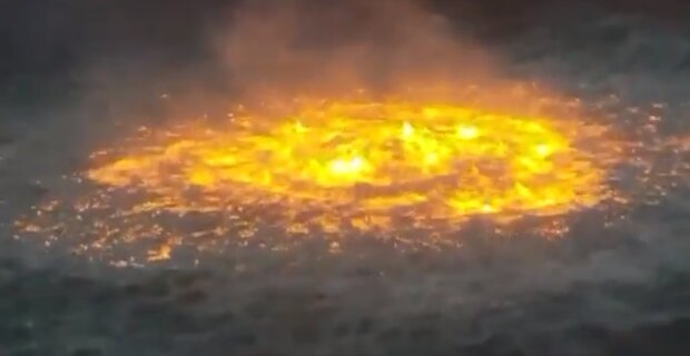 Взрыв на нефтепроводе в Мексике, скриншот: Twitter
