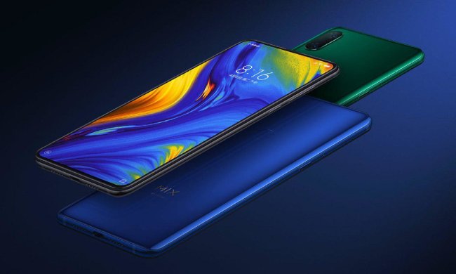 Розкупили за хвилину: Xiaomi Mi Mix 3 зник з прилавків