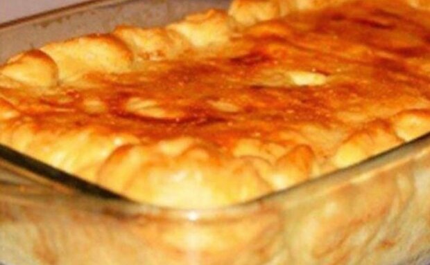 Пиріг з листкового тіста на кефірі, фото: instagram.com/legkie_retceptiki