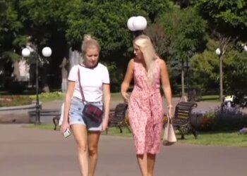 Украинцы на улице, скриншот: Youtube